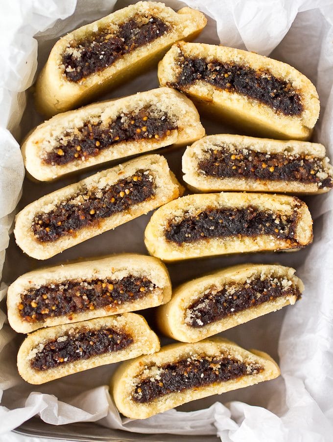 Clean Eating Homemade Fig Newtons (Gluten free, Grain Free, Paleo friendly, naturally sweetened)