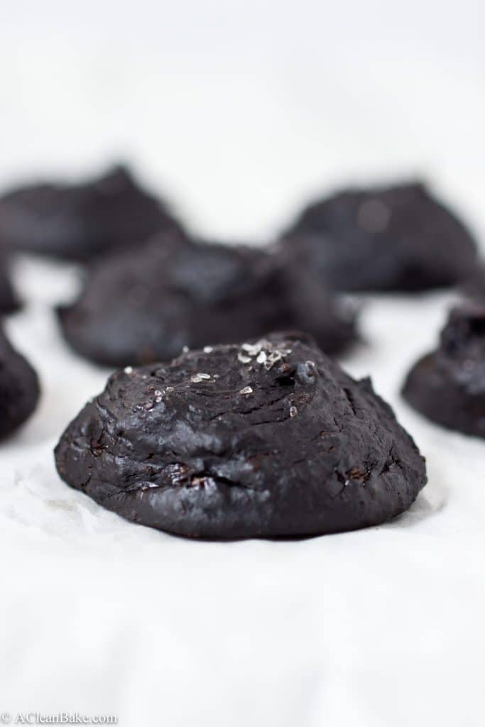 Fudgy 3-Ingredient Detox Cookies (Gluten-Free, Dairy-Free, Sugar-Free, Whole30, Paleo, Vegan)