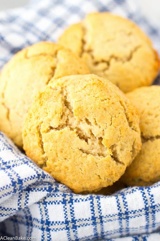 Simple Grain-Free and Low Carb Biscuits (gluten-free, Grain-free, Paleo, Sugar-free, low carb)