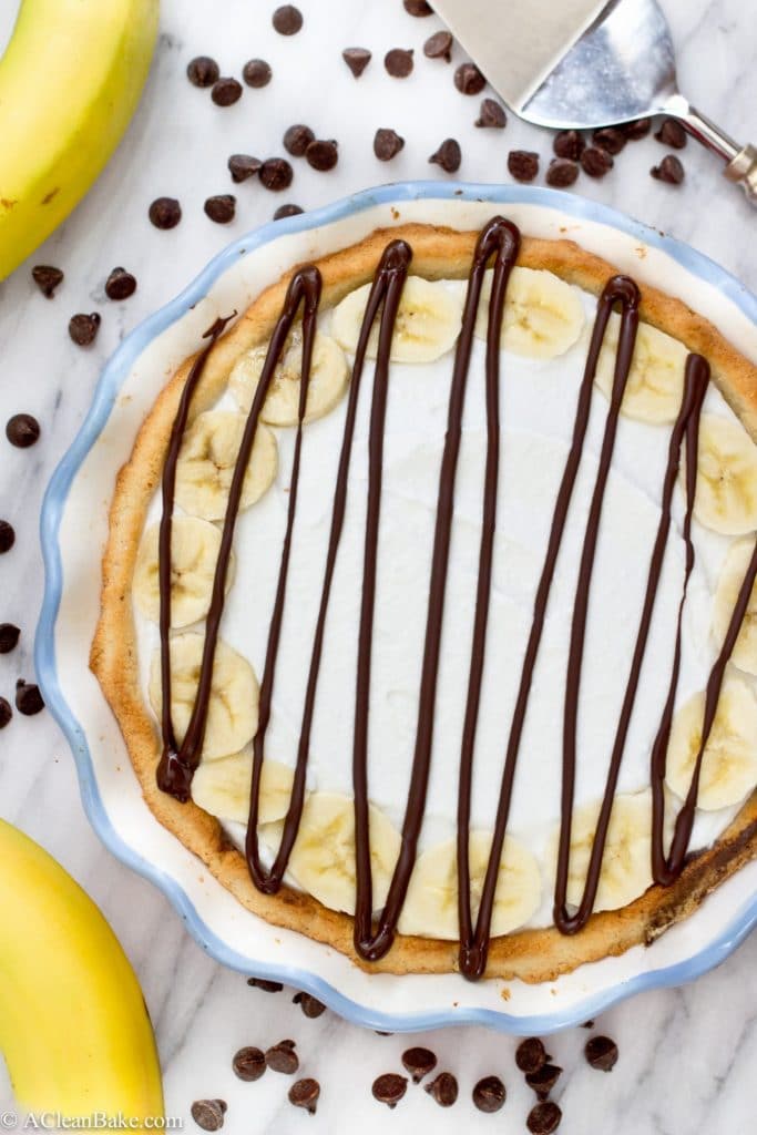 Would you believe this decadent Nutella Banana Cream Pie is gluten free and paleo-friendly!?