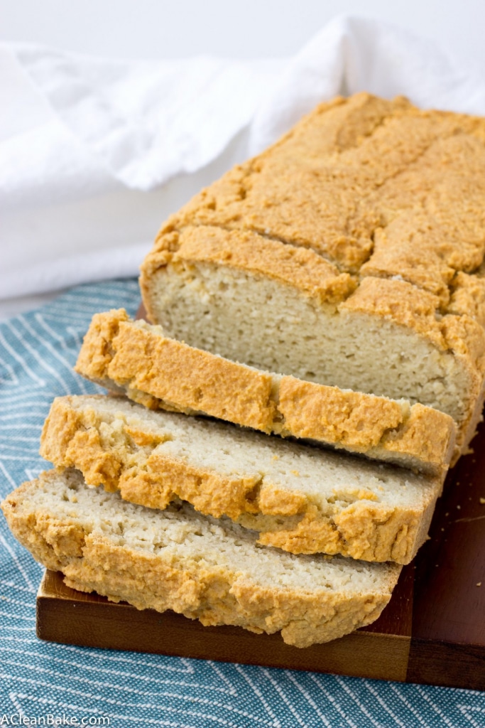 Paleo friendly and yeast free grain free sandwich bread that you can make in your own kitchen with no funny ingredients, stabilizers or additives! (gluten free, grain free)