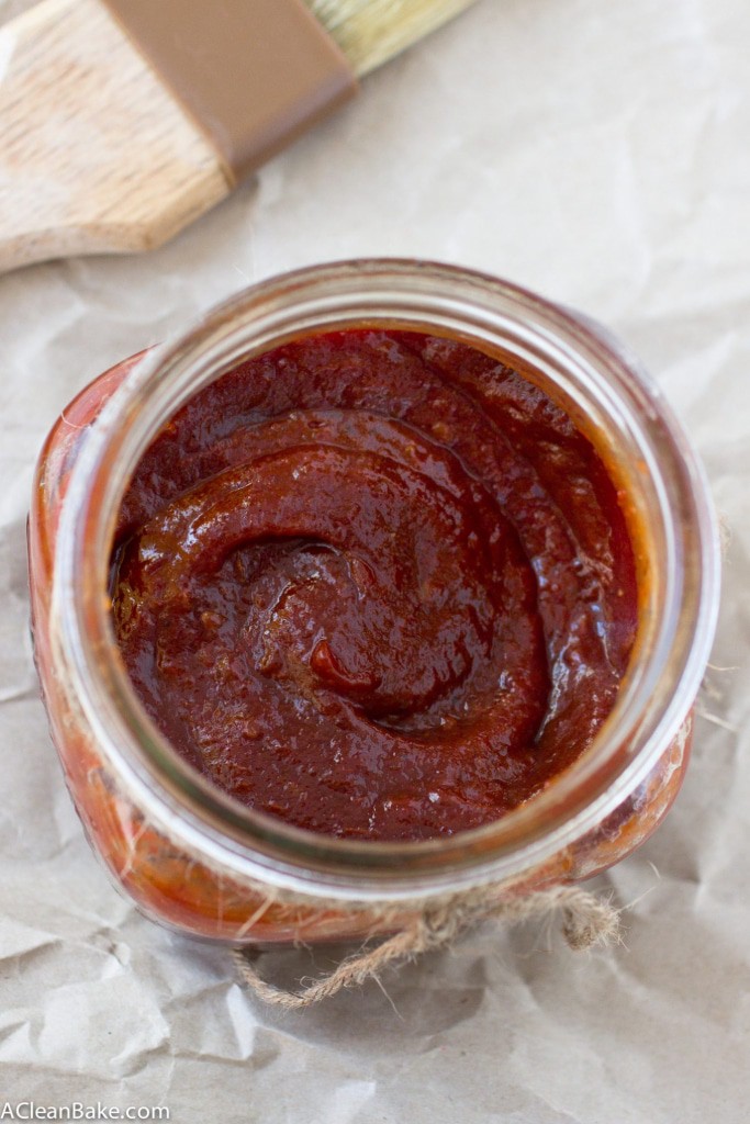 Easy Crockpot BBQ sauce that doesn't require any stovetop cooking, and is free of refined sugar (also vegan, paleo and gluten free). Set it and forget it!
