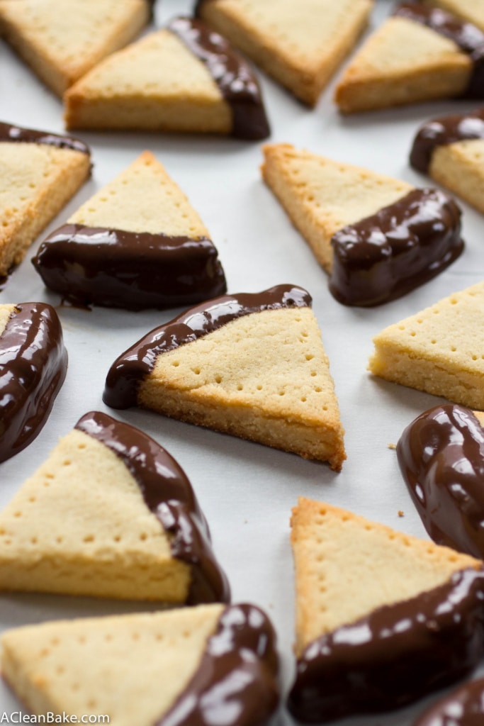 IThe perfect classic shortbread, dunked in silky dark chocolate. You'd never guess they're gluten and grain free!