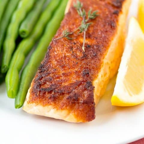 Easy Weeknight Seared Salmon with a Crispy Crust (gluten free, paleo, low carb)