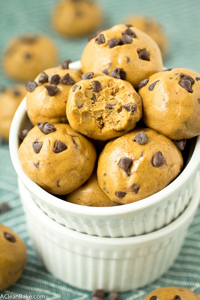 Chocolate Chip Cookie Dough Protein Poppers - Only three ingredients and 5 minutes is all you need to make these gluten free, vegan and paleo treats!