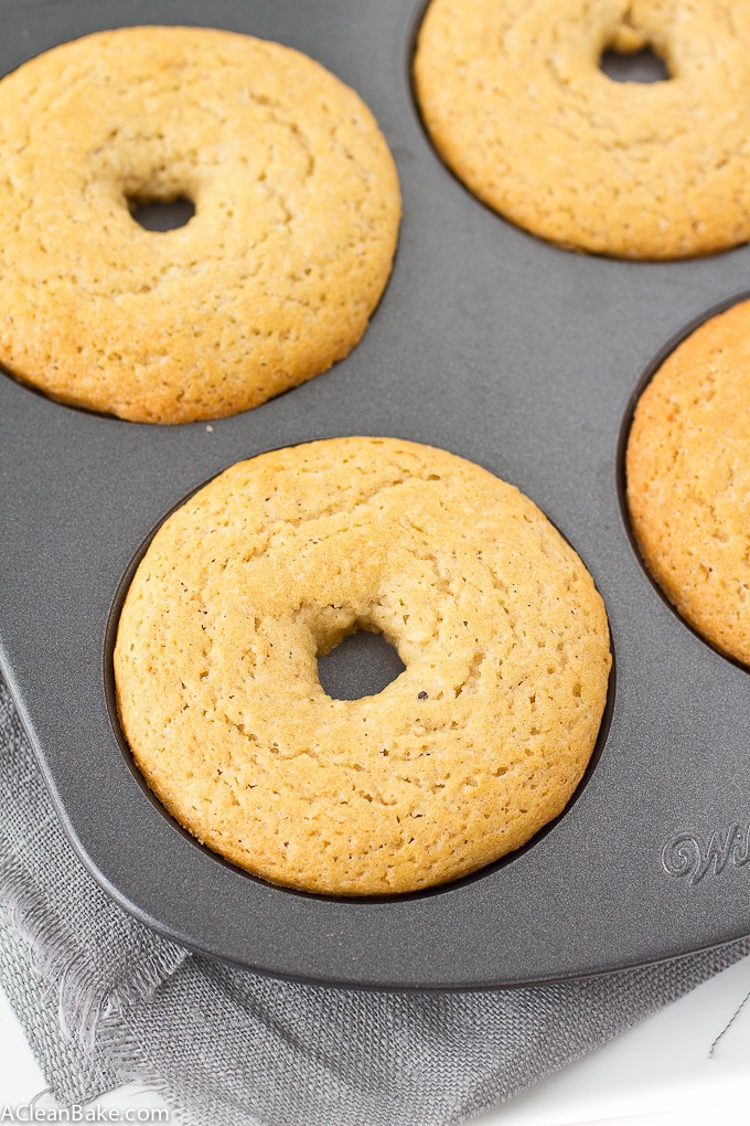 Paleo Chocolate Frosted Doughnuts (gluten free, grain free, naturally sweetened and low carb)