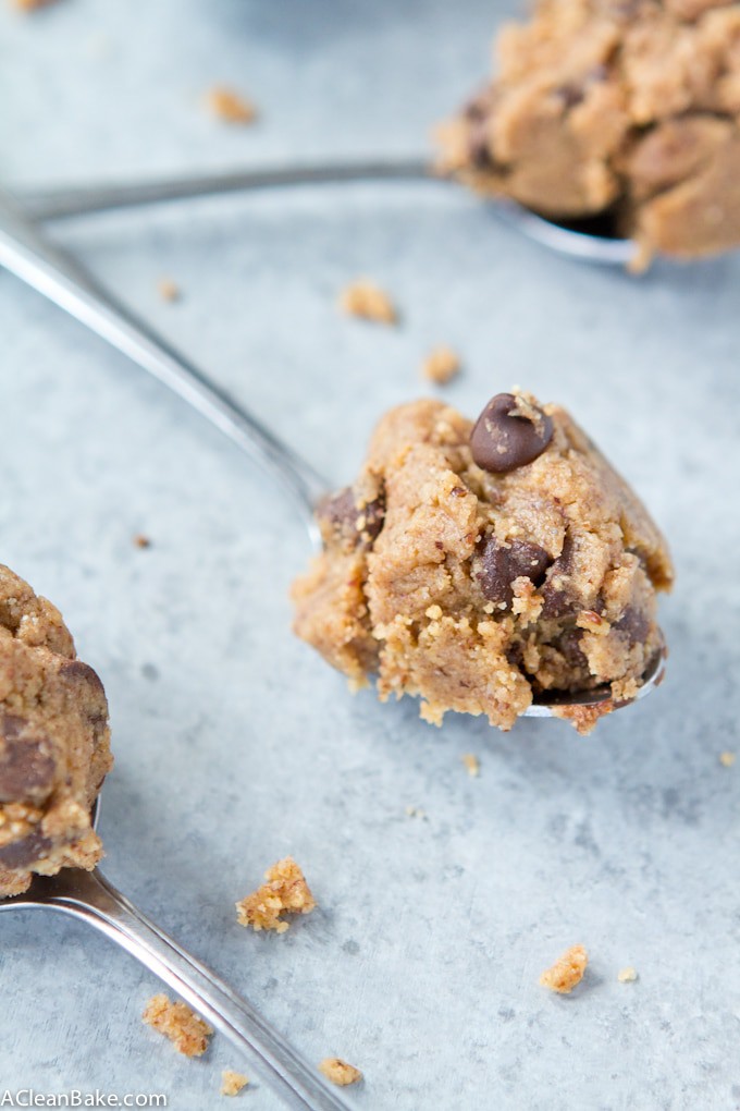 Edible Cookie Dough (egg free, vegan, low carb and paleo)