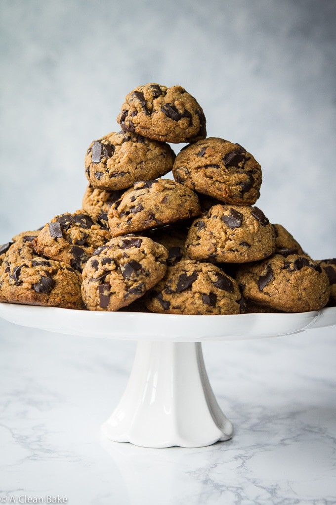 Paleo-&-Vegan-Chocolate-Chip-Cookies