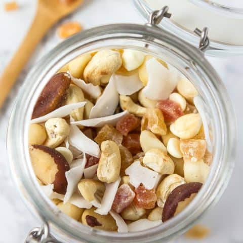 Trail-Mix-With-Coconut-White-Chocolate-Dried-Fruit