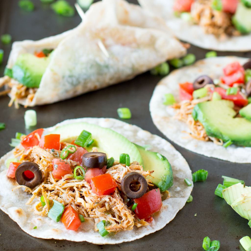 Healthy Paleo Slow Cooker Dinners - Chipotle Chicken Tacos