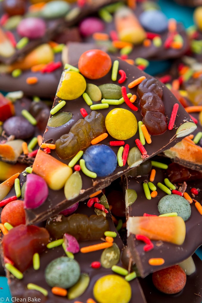 Halloween Bark Made with Dark Chocolate and Naturally-Colored Candies! (#glutenfree #paleo #chemicalfree #recipe #chocolate