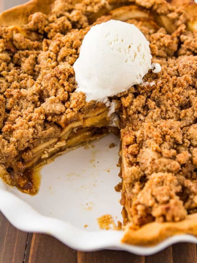 How to Make Paleo Apple Pie w/ Crumble Topping