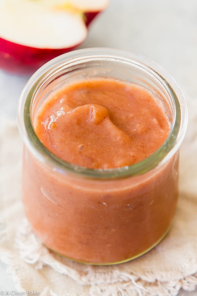 How To Make Applesauce In the Slow Cooker (2 Ingredients, No Sugar Added!)