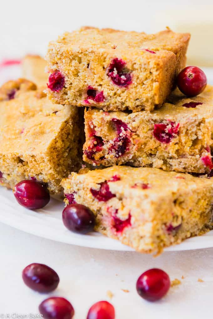 Gluten Free Cornbread for a Clean Eating Meal. Easy and Healthy Dinner Side Dish Option! #recipe #glutenfreerecipe #glutenfreebread #cornbread #dairyfree #dairyfreerecipe #dinnerrecipe #easydinnerrecipe #easyrecipes #healthyrecipes #healthydinner #easydinner