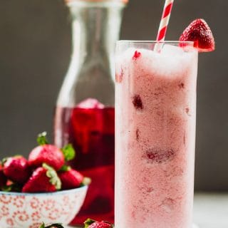 Hydrating Homemade Pink Drink (#Healthier #Paleo and #Vegan #Starbucks #Copycat) #glutenfree #healthydrink #healthycopycat #starbuckscopycat #pinkdrink #paleodrink #glutenfreedrink #vegandrink #drinkrecipe #beveragerecipe