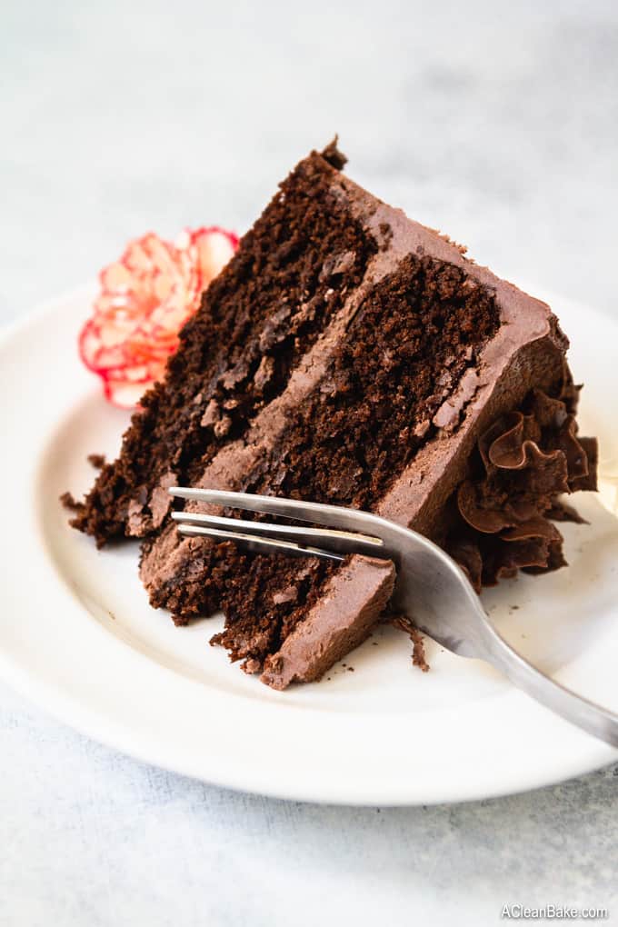 Paleo Chocolate Cake - Supremely moist, dense, and rich - the way a chocolate cake should be. #glutenfree #paleo #grainfree #healthydessert #healthybaking #chocolate #lowcarb #lowcarbdessert #glutenfreedessert #glutenfreecake #paleocake
