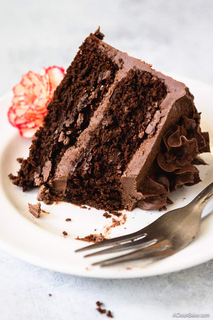 Paleo Chocolate Cake - Supremely moist, dense, and rich - the way a chocolate cake should be. #glutenfree #paleo #grainfree #healthydessert #healthybaking #chocolate #lowcarb #lowcarbdessert #glutenfreedessert #glutenfreecake #paleocake