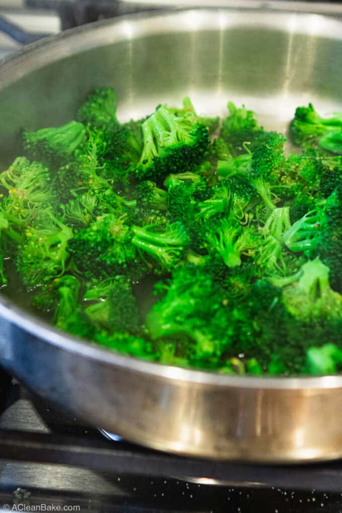 How to Freeze Broccoli: steamed broccoli