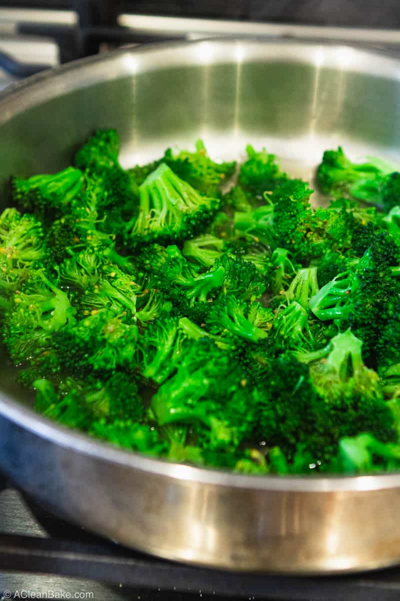 How to Freeze Broccoli: steamed broccoli